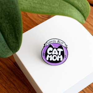 World's Best Cat Mom Pin - Merchandise - Monty Boy